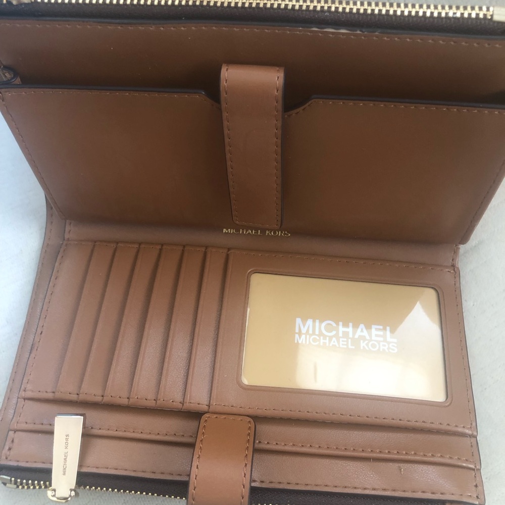 Michael Kors smartphone wallet unique airport city luggage tag design - Picture 6 of 8